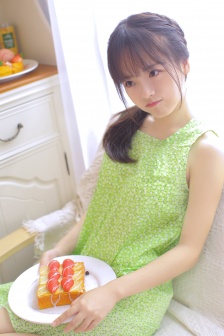 硕大粗长撑裂了小龙女