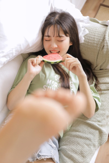 美女胸图
